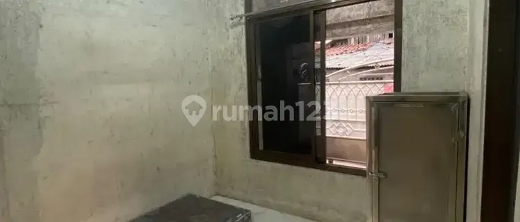 Women's boarding house near Permata Hijau, Kebayoran Lama, Kebon Jeruk. 1