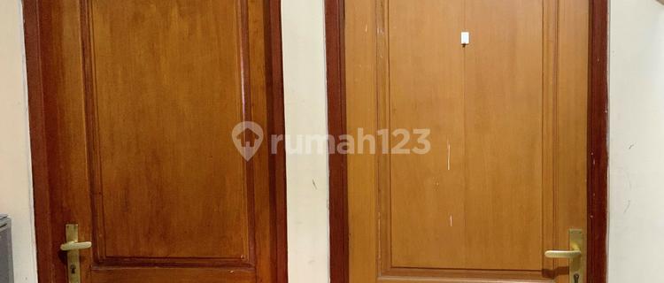 Yuks Boarding House 1