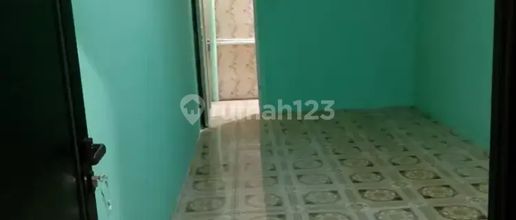 Boarding House/Kost with prices ranging from 350k to 1 million/month 1