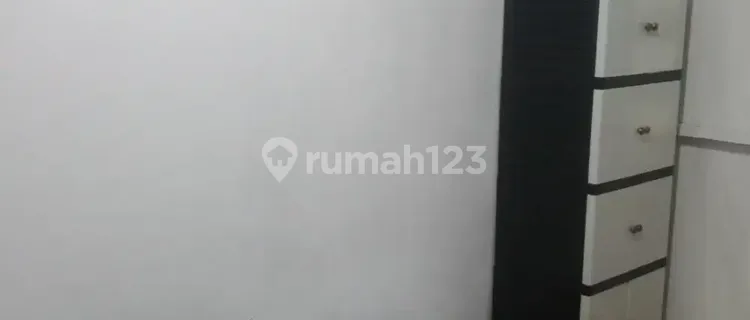 Simple Boarding House, close to JIS, Astra, Satyanegara Hospital. 1