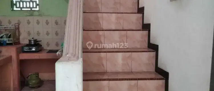 TURUN HARGA! Rumah Kost strategis pinggir jalan Latsari V Tuban-Jatim 1