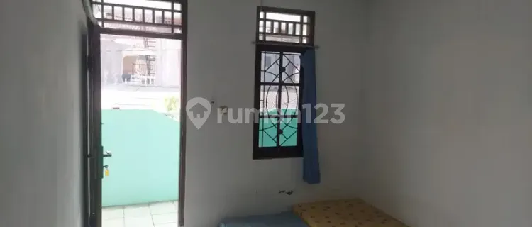 KOST BU ASRI (Jl. Cililitan Kecil 1 RT. 10 RW. 07 No.66) 1