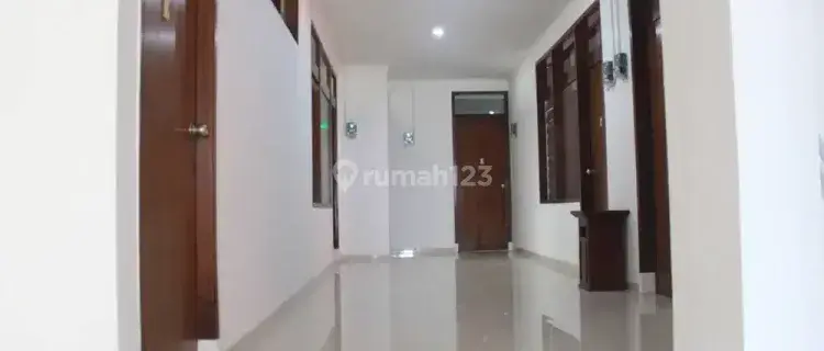 Kost Pasutri / Berdua 1