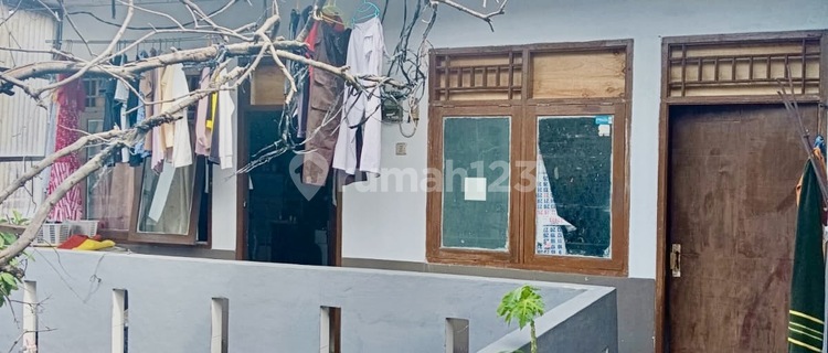 For Sale Boarding House in Cengkareng Priced Below Market Rate, 22 Rooms, Price Below NJOP (Official Property Value) 1