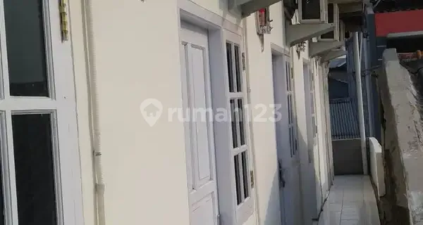 AC Boarding House 800k Cheap Full AC 1