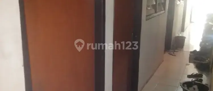 Good men's boarding house 1