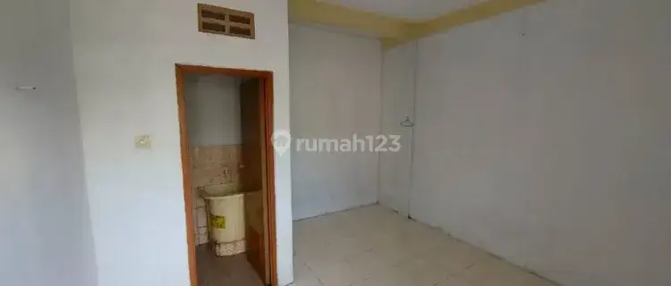 DISEWAKAN KOST PUTRA TAMBAKBOYO, CONDONGCATUR 1