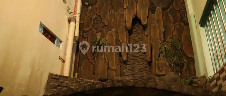 Kos in the Solo Baru Area 1