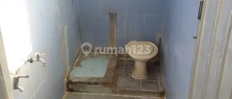 2-story rental house. (Muslim-friendly) 1