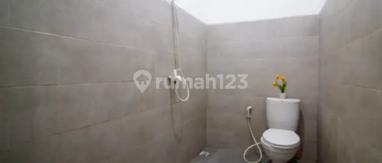 Lavina Residence - Affordable Boarding Houses Near Maitreyawira Maitreya School 1