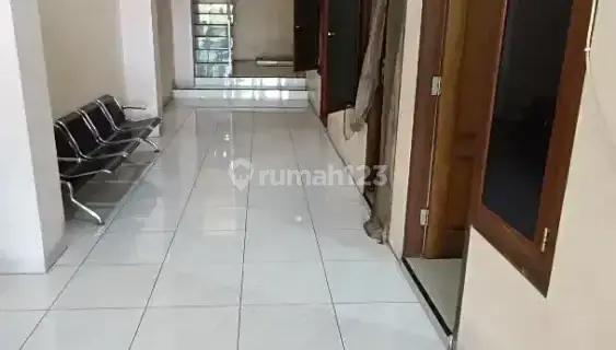 Kost putri, kamar mandi luar tnpa ac 1