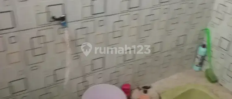 Women's boarding house 1