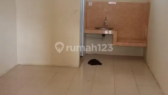 Cheap Boarding House 1