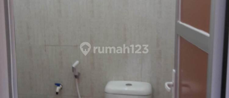 monthly house contract 2 bedrooms South Tangerang with car and motorcycle parking 1