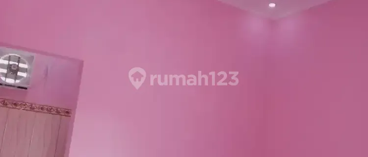 Pink rental house in CIBEBER 1