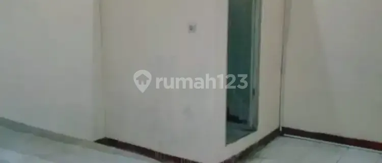 Strategic male boarding house near Gandaria City 1