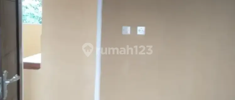 Room 825k Muslim Firdausi 1