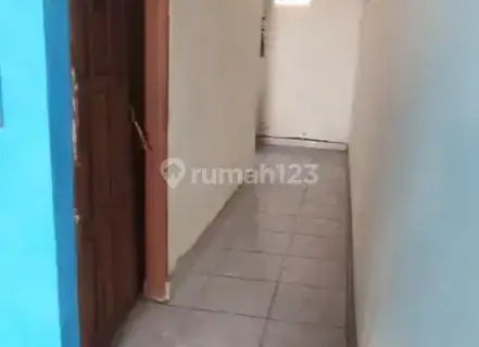 Di kontrak bedeng 4 pintu 1