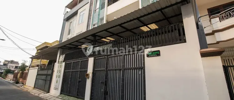 Abdi Susilo Residence Boarding House No Window Near Tarakan Hospital Jakarta 1