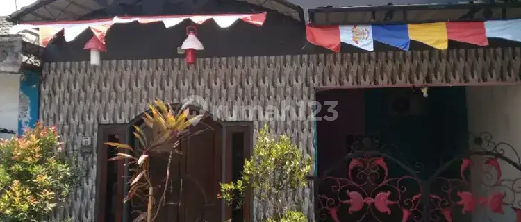 Kos Wisma Asri House 1