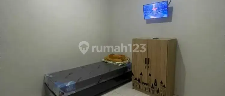 Girls-only boarding house 1