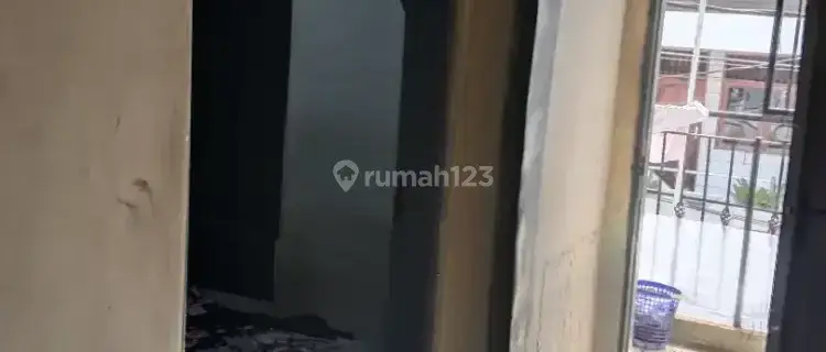 Kosan murah + kasur lemari kipas angin di Pondok pinang Jaksel 1