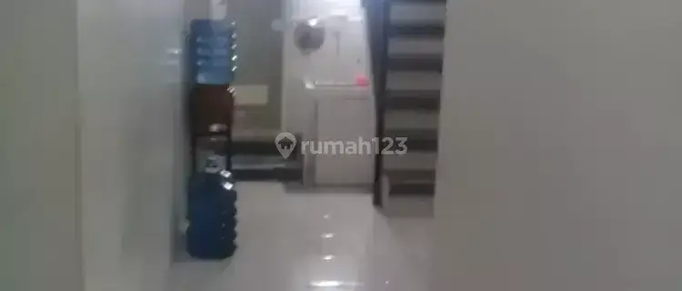 Kost Putra dan Putri Free WiFi + CCTV + KM dalam Non AC dan Full AC 1