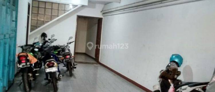 Disewakan Ruang Usaha di Holis Main Road Lokasi Strategis Harga Nego 1