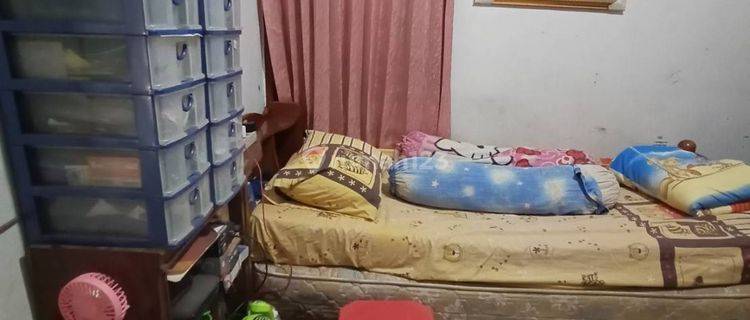 Rumah Tinggal Bagus Nyaman Siap Huni, 2 Lantai Lokasi Strategis. Harga Nego 1