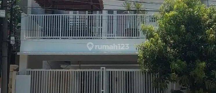 Rumah di Araya Tahap 1 Galaxy Bumi Permai Surabaya Timur 1