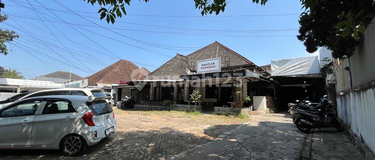 Rumah Gaya Belanda Th 1920 di Main Road Supratman Bandung 1