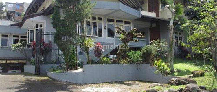 Rumah Mewah Luas 2 Lantai Bagus Unfurnished SHM di Jalan Sukamulya, Pasteur Bandung 1