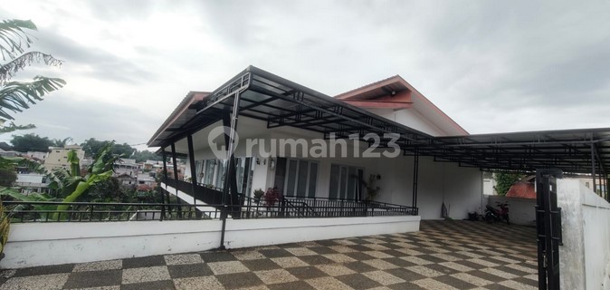 Rumah Villa Murah Luas di Bandung Utara 1