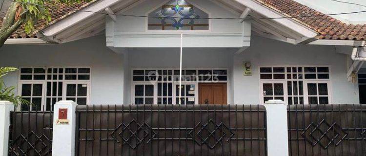 Dijual Rumah Terawat Siap Huni di Margahayu 1