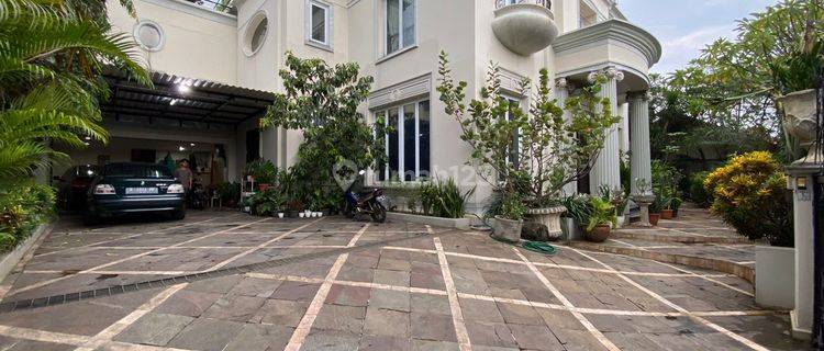 Classic House For Sale, Jagakarsa Jakarta Selatan 1