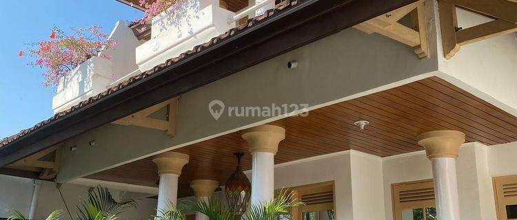 Villa 2 Lantai Tanah Luas 4 Are Furnished Di Sanur Dekat Pantai