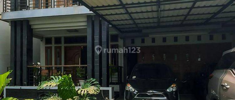 Rumah Mewah Strategis Di Bintaro 2 Lantai Semi Furnished di Bintaro 1