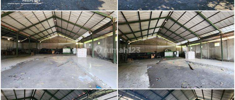 Warehouse for sale in strategic location in Batubulan, near Denpasar 1