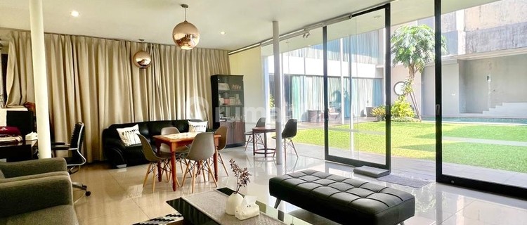 Premium Kebayoran House 2 Bedrooms 201M2 Ready to Live In Strategic Location 1