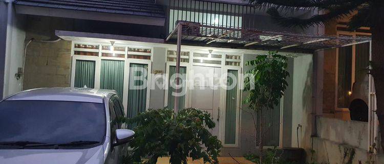 RUMAH CANTIK BERNUANSA ALAM DI SENTUL 1