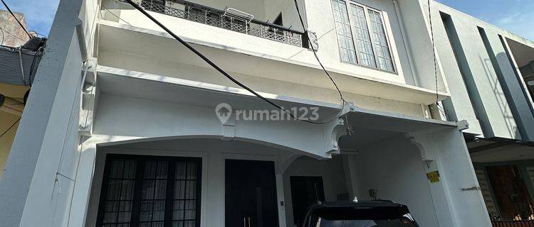 Dijual Rumah Cantik Murah Dan Siap Huni Di Bendungan Hilir Jakarta Pusat  1