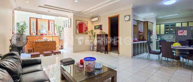 Rumah Modern Minimalis Dijual Di Taman Ratu 1