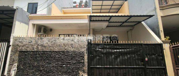 Rumah Minimalis 2 Lantai Dijual Tanjung Duren Jakarta Barat 1