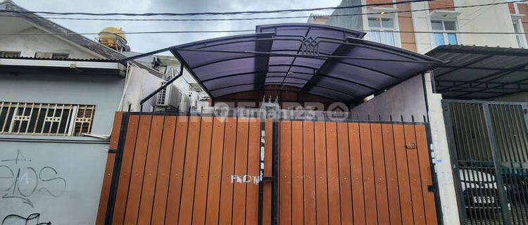 Rumah 1.5 Lantai Dijual Di Taman Ratu Jakarta Barat 1