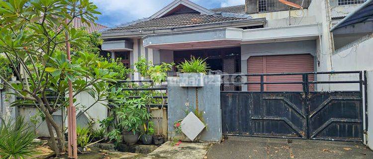 Rumah Dijual Hitung Tanah Di Intercon Kebon Jeruk 1