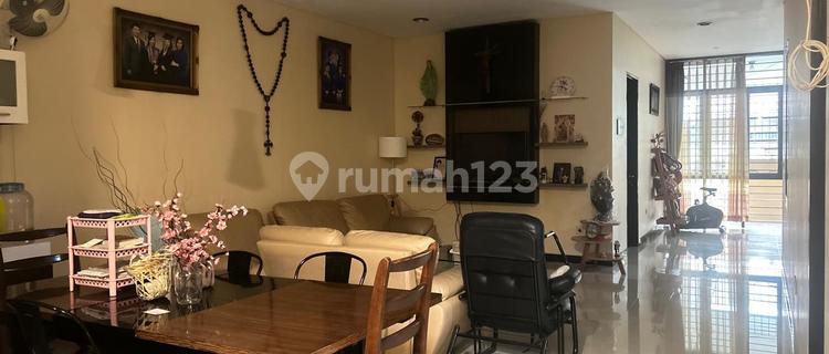 Jual Rumah Adem Taman Kopo Indah 2 Blok Favorit Bandung 1