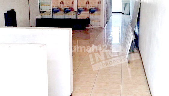 Shop House on the Main Road Suitable for Culinary Business 1