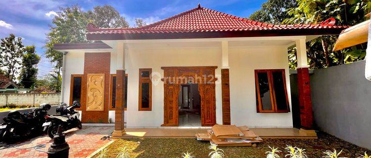 RUMAH JAWA CANTIK DENGAN PINTU UKIR DI BOROBUDUR 1
