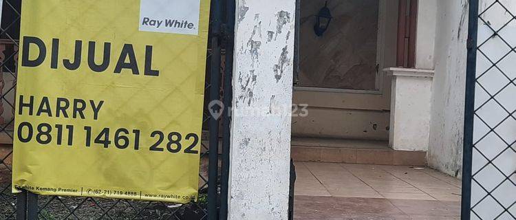 Rumah Hitung Tanah di Ampera, Pejaten, Jakarta Selatan 1