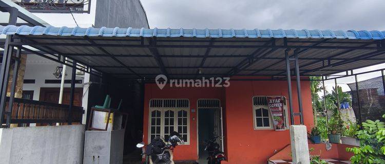 Dijual Rumah Luas 2 Lantai Siap Huni di Medan Johor 1